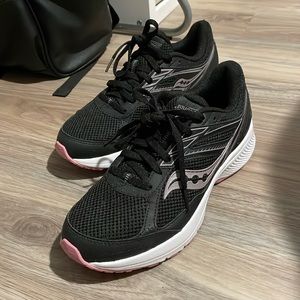 Brand New Saucony Running Shoes Sneakers